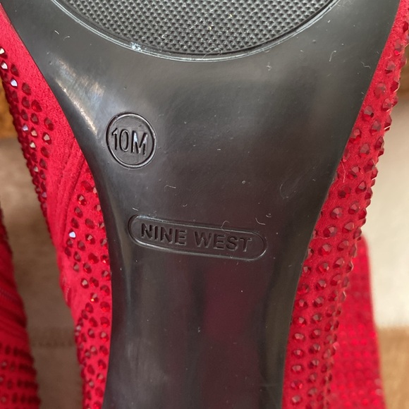 Nine West Booties, size 10- RUBY RED! - Picture 4 of 4